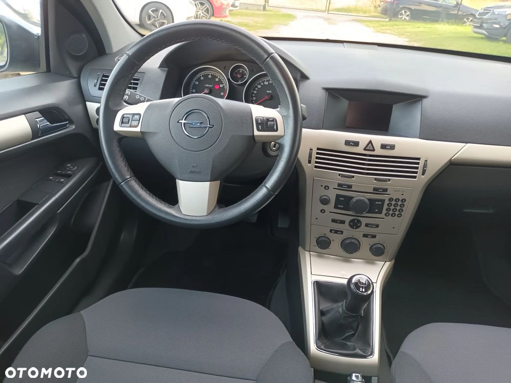 Opel Astra 1.6 Edition Plus - 23