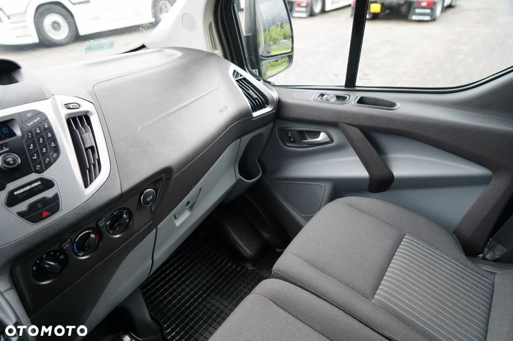 Ford TRANSIT / 9 MIEJSC / MANUAL / POLSKI SALON / PO KONTRAKCIE SERWISOWYM - 26