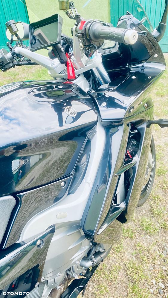 Yamaha FJR - 12