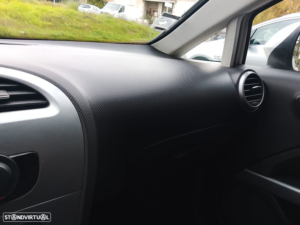 SEAT Leon 1.6 TDI Sport - 23