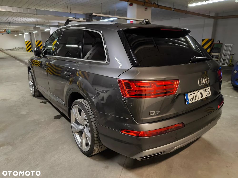 Audi Q7 - 13