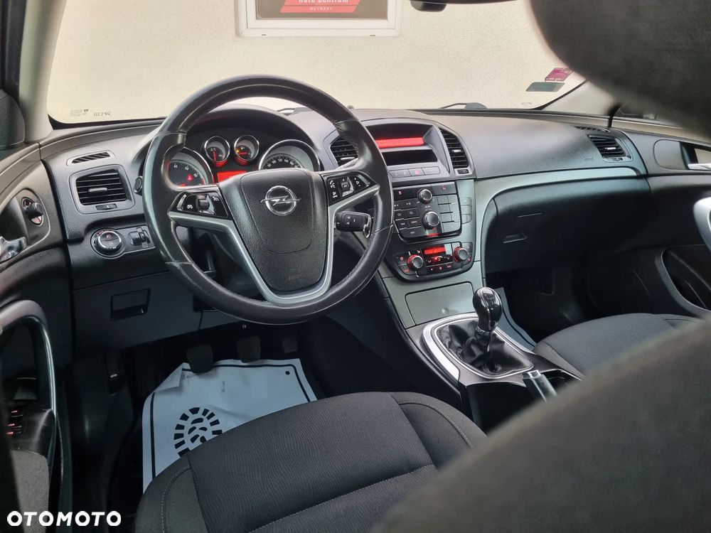 Opel Insignia 1.8 Executive - 6
