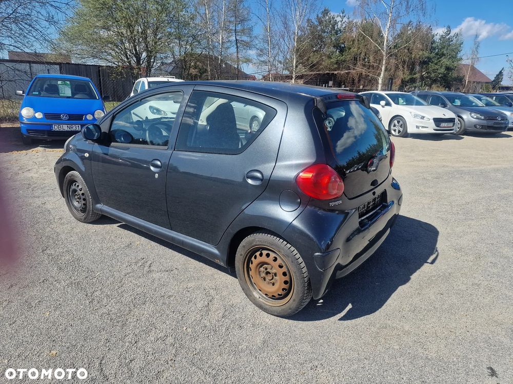 Toyota Aygo - 6
