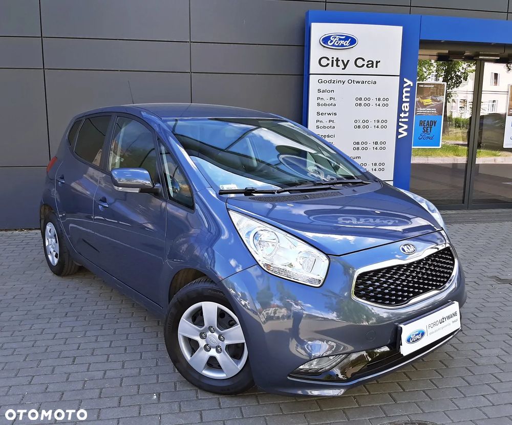 Kia Venga 1.6 L - 5