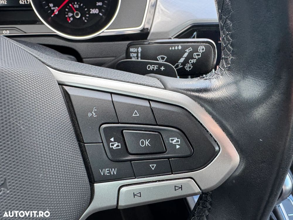 Volkswagen Passat Variant 2.0 TDI SCR DSG 4Motion Elegance - 13