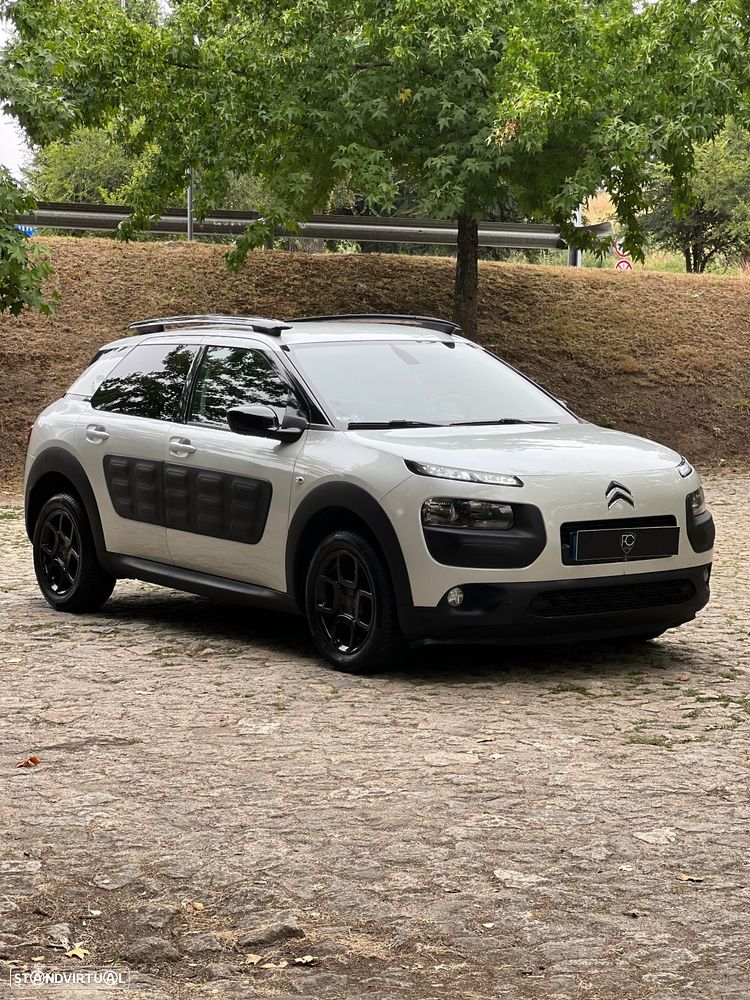 Citroën C4 Cactus 1.2 PureTech Shine - 1