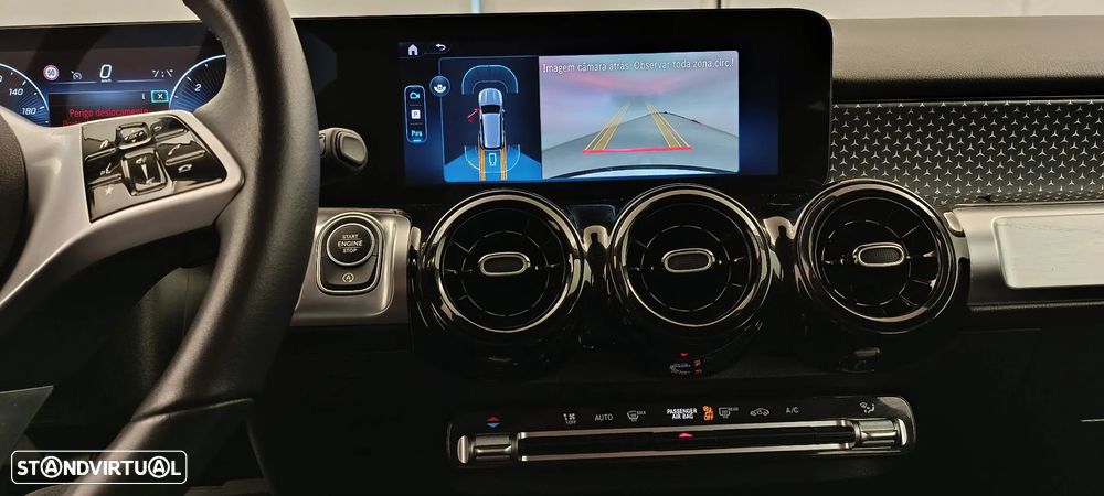 Mercedes-Benz GLB 180 d - 26