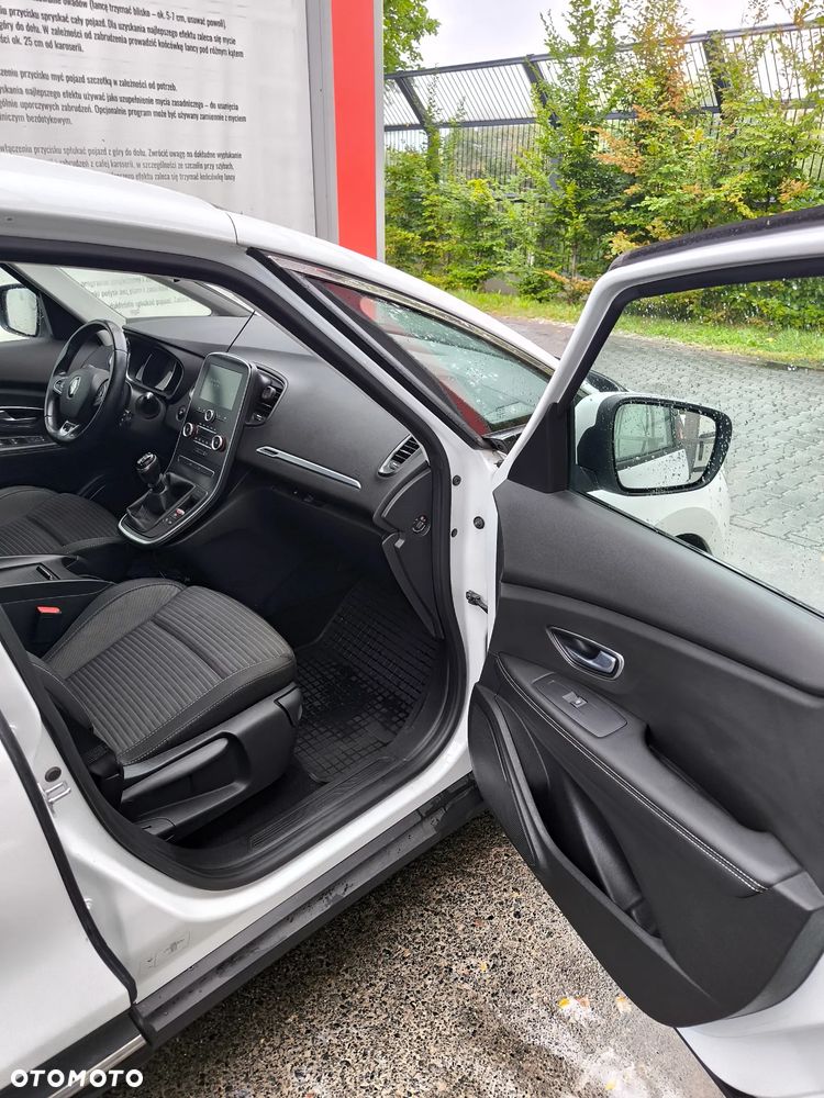 Renault Scenic 1.5 dCi Energy Life EU6 - 13