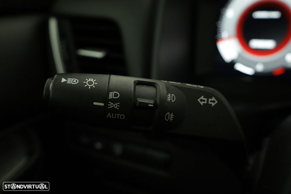 Nissan Qashqai 1.3 DIG-T N-Connecta LED Xtronic - 17