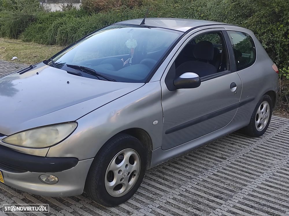 Peugeot 206 1.1 XT - 4