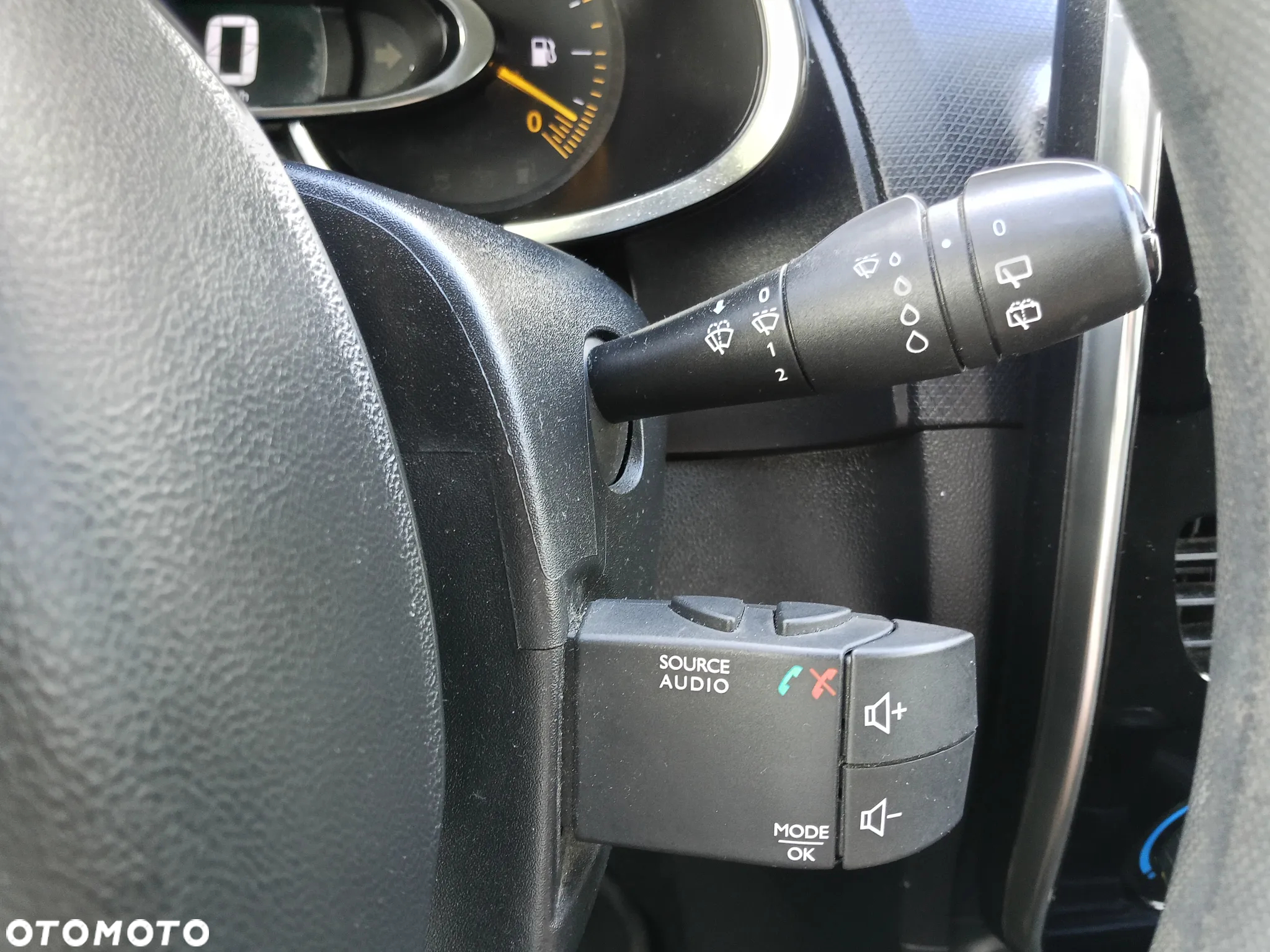 Renault Clio 1.5 dCi Energy Intens - 10