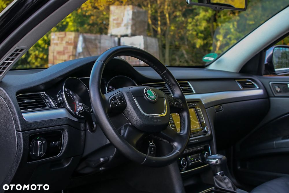 Skoda Superb Combi 2.0 TDI DSG L&K - 31