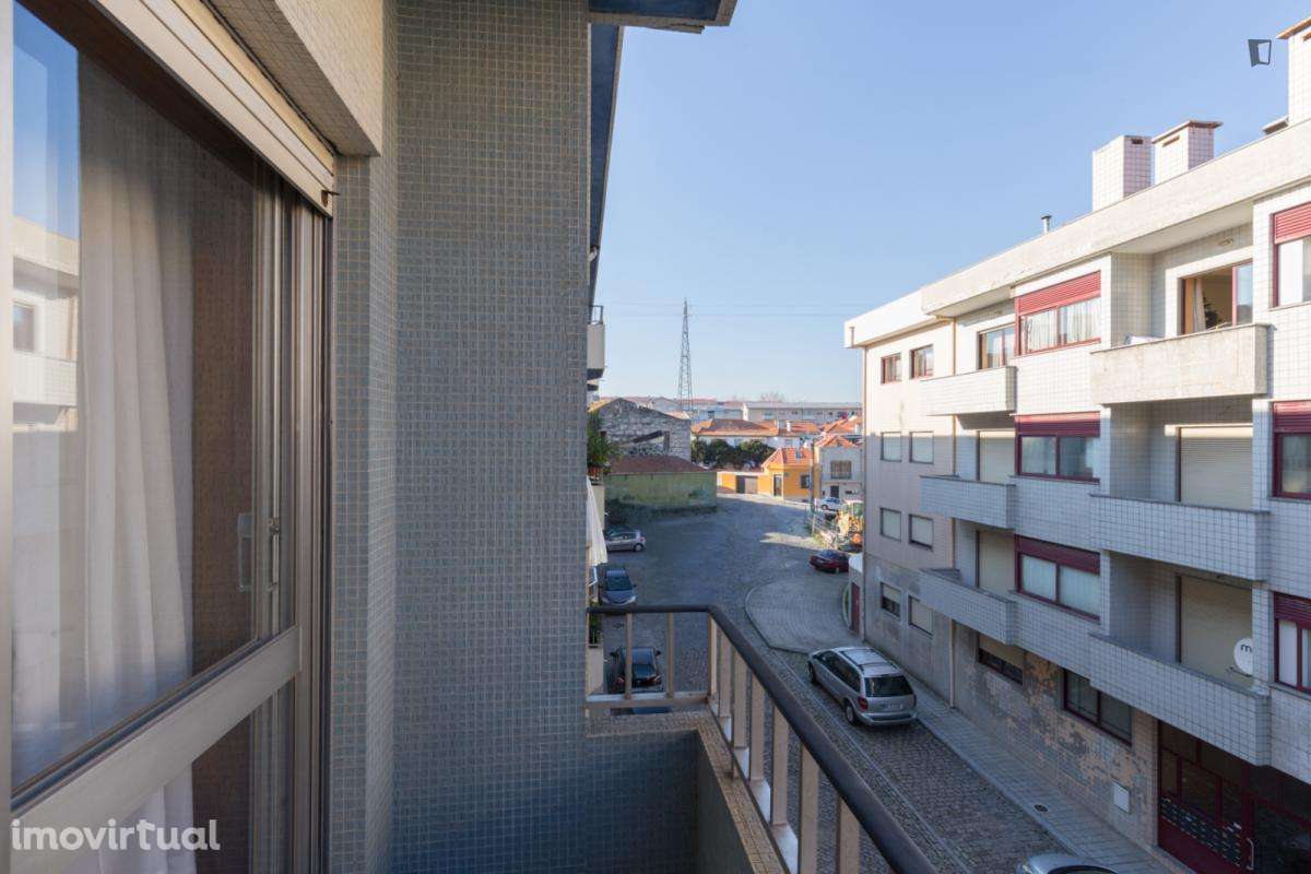 Quarto - localizado em Campanhã Porto - Grande imagem: 4/24