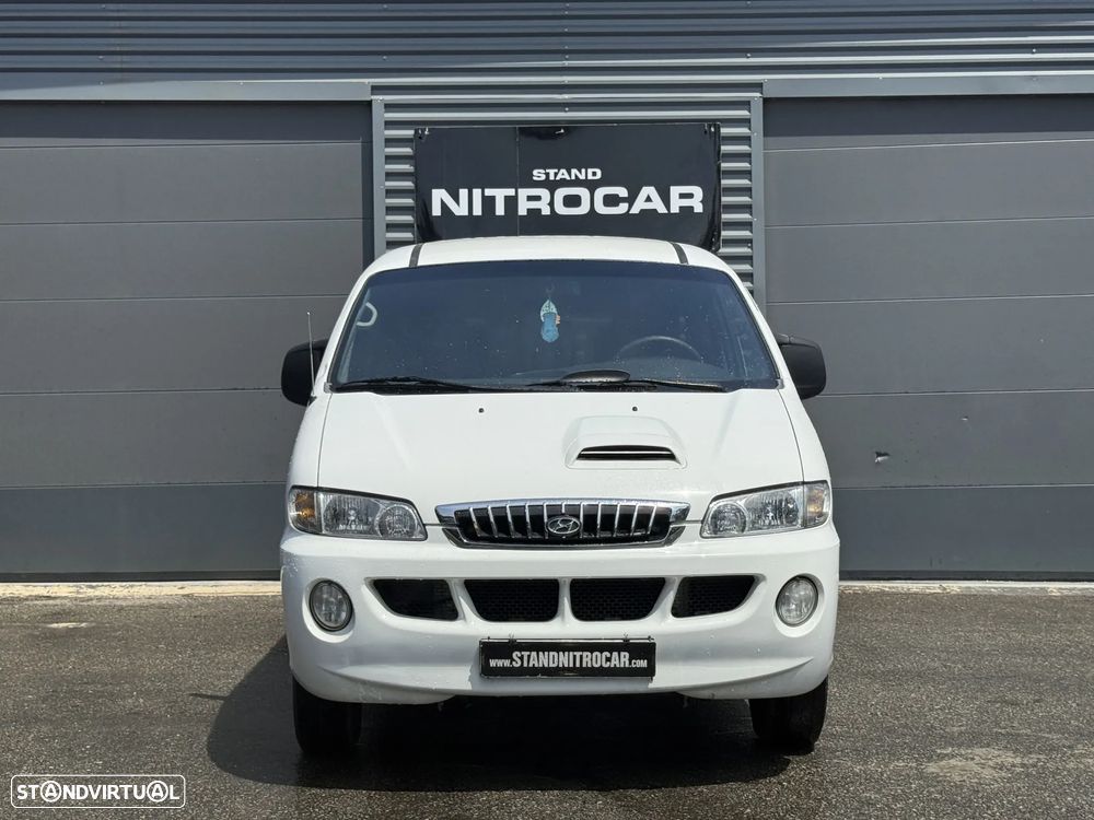Hyundai H-1 - 4