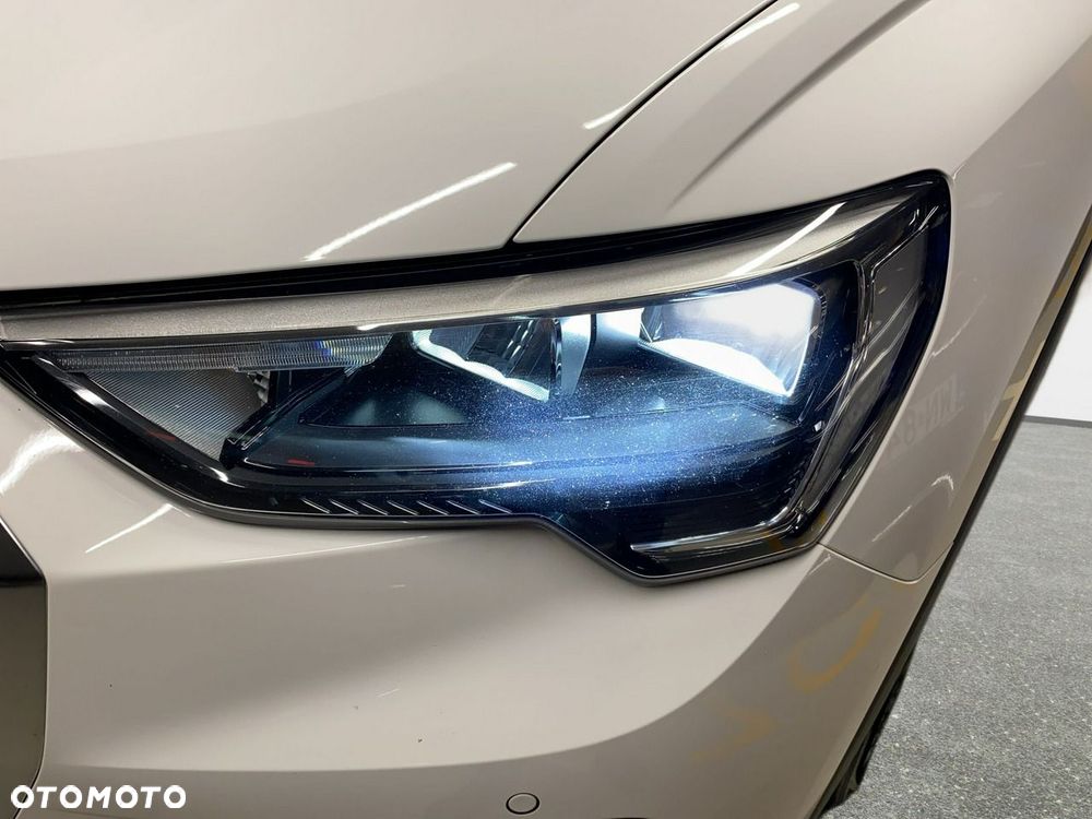 Audi Q3 - 10