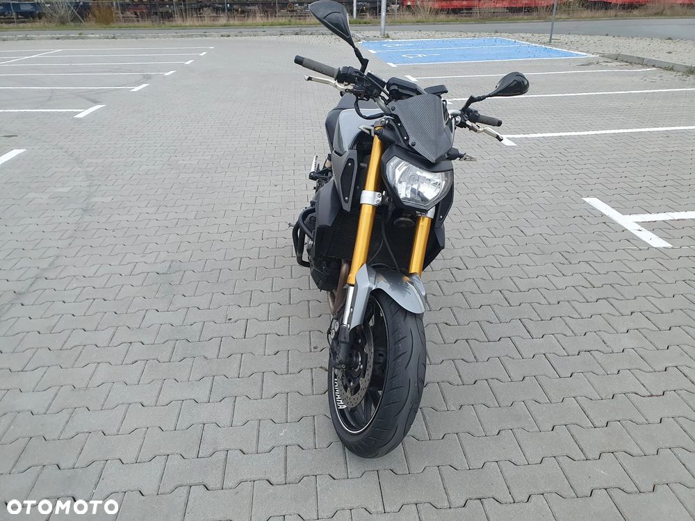 Yamaha MT - 12