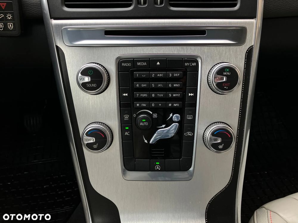 Volvo XC 60 D3 Ocean Race - 30