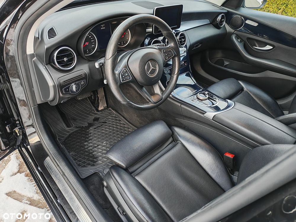 Mercedes-Benz Klasa C 200 d 7G-TRONIC - 28