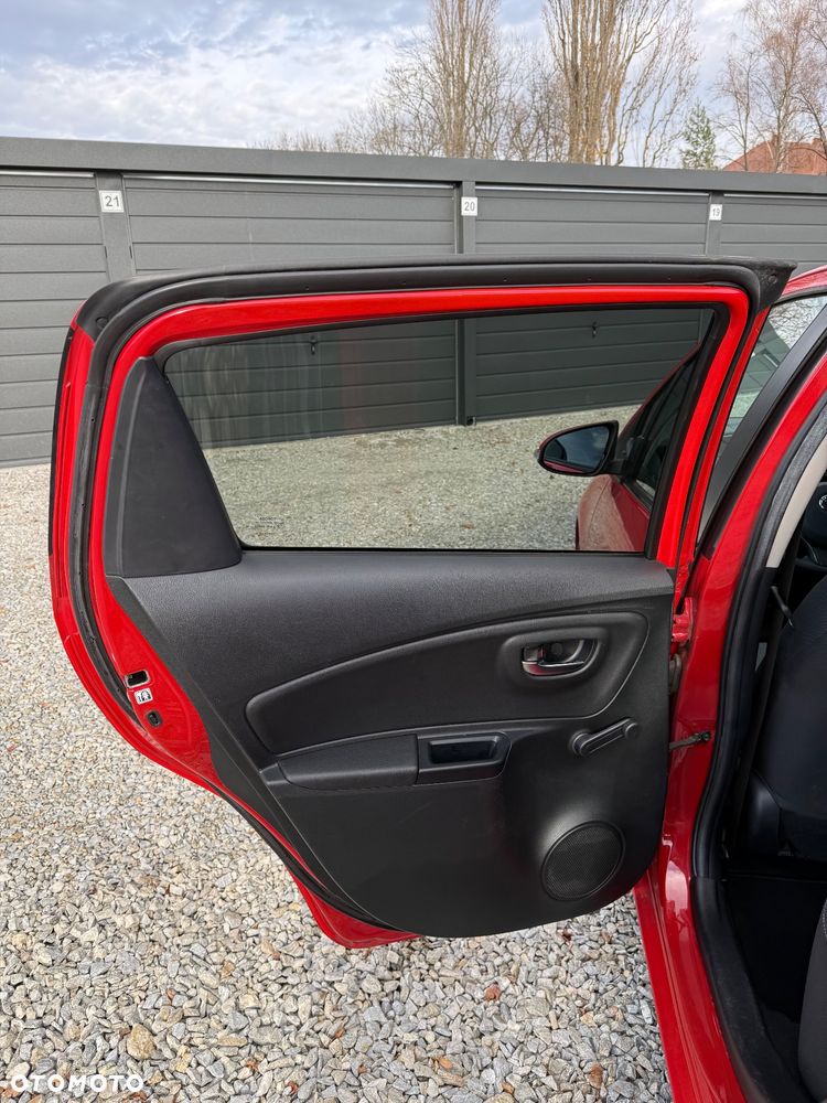 Toyota Yaris 1.5 Premium CVT - 18