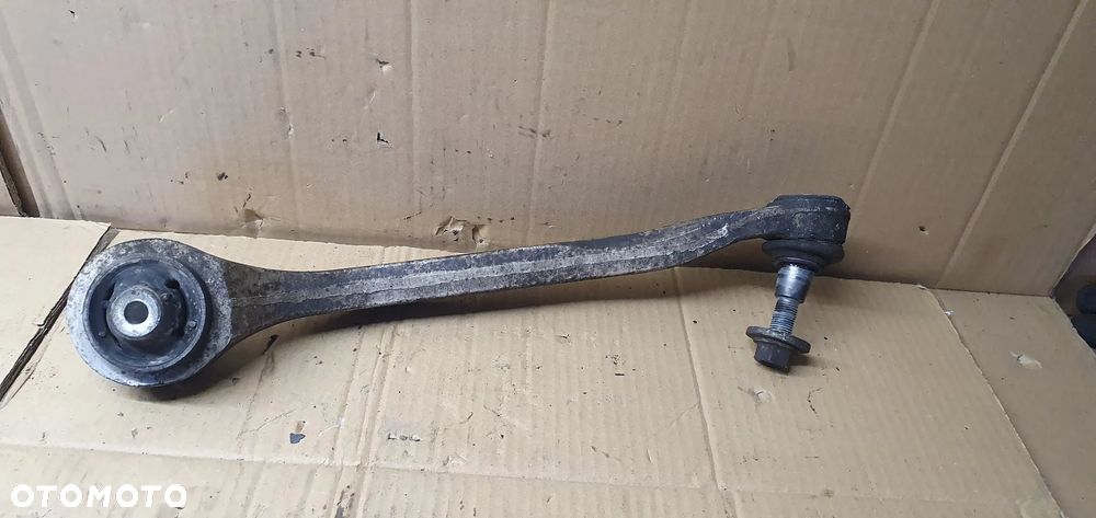 Wahacz lewy przód przedni lewy Audi A6 C6 4F0407693G - 5
