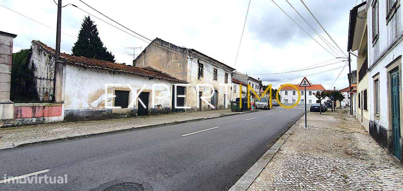 Moradia para Reabilitação Inserida em Terreno 700 m2 no Centro da... - Grande imagem: 3/14