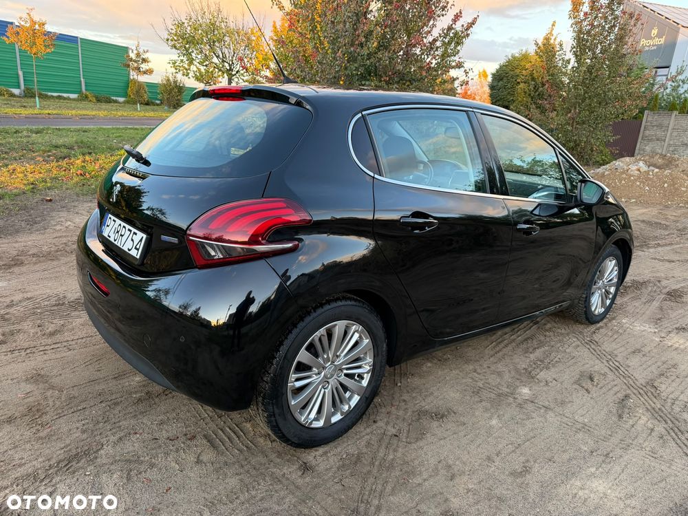 Peugeot 208 PureTech 82 Allure - 3