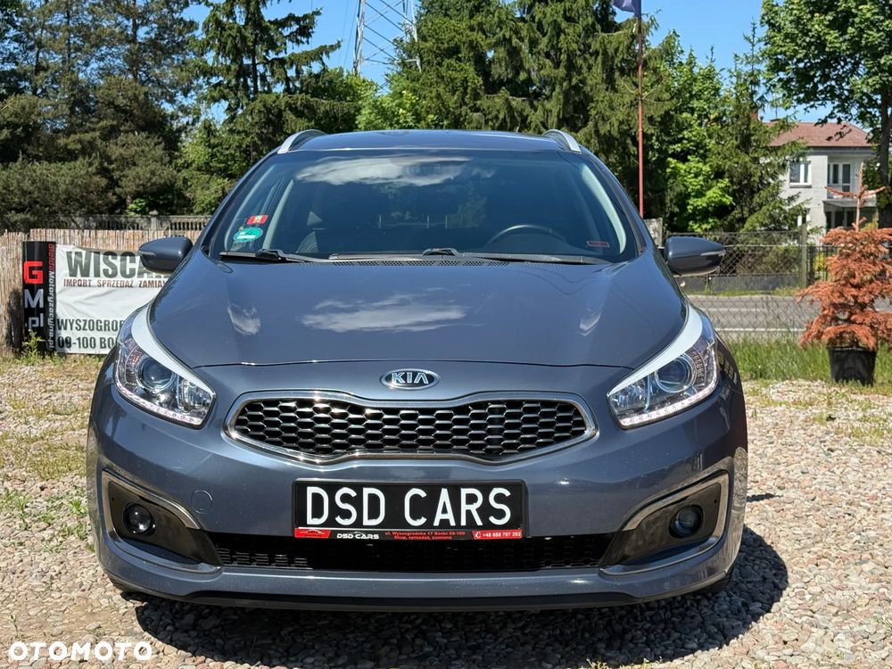 Kia Ceed 1.6 CRDi 136 ISG Platinum Edition - 10