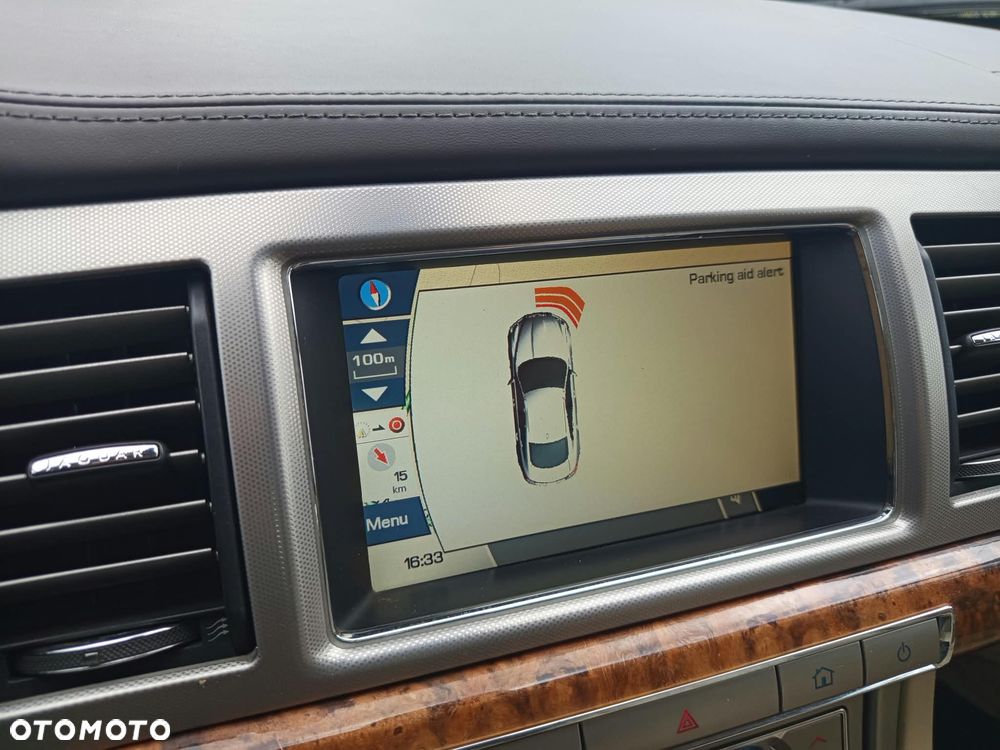 Jaguar XF 3.0 V6 D Luxury - 19