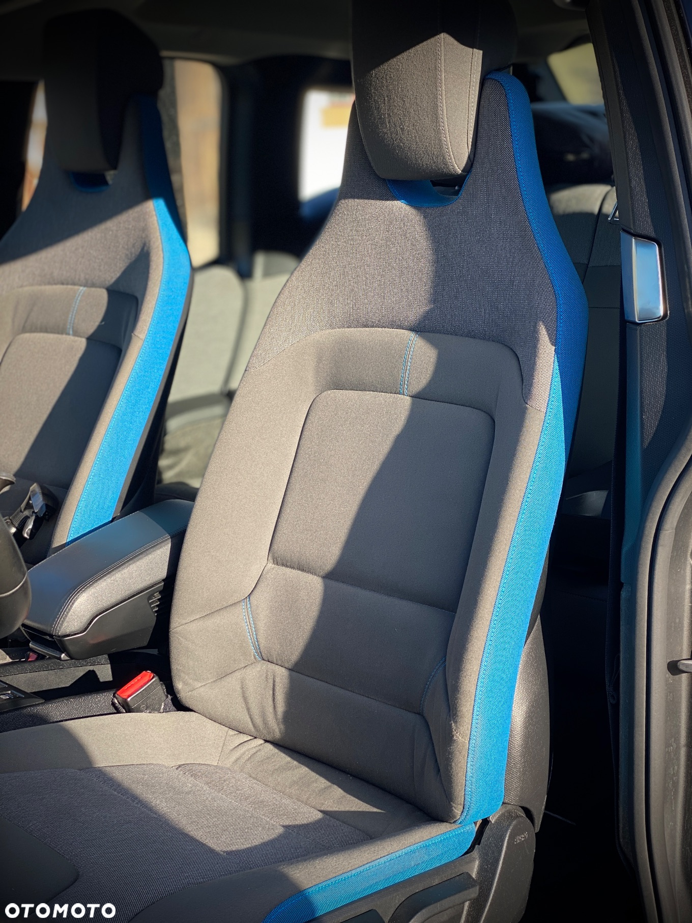 BMW i3 (60 Ah) - 24