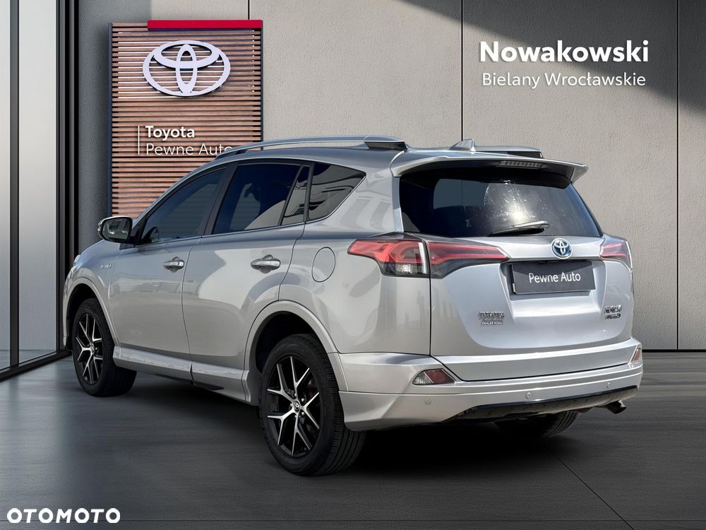 Toyota RAV4 - 2