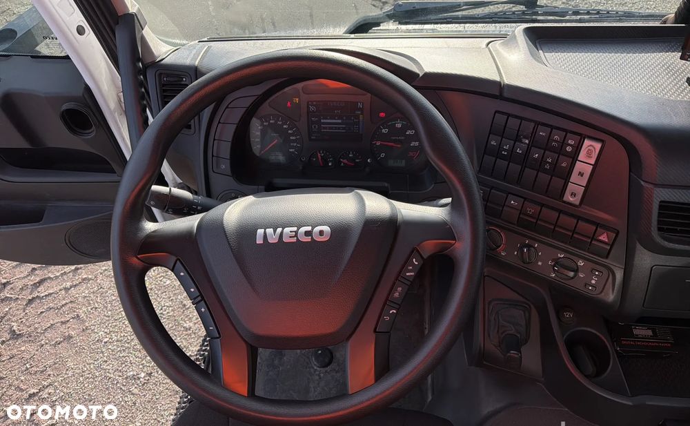 Iveco Stralis 360 6x2 / 50 tys. km / Hakowiec Marell AL20 S55 / oś skrętna - 14