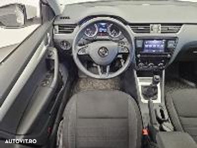 Skoda Octavia - 7