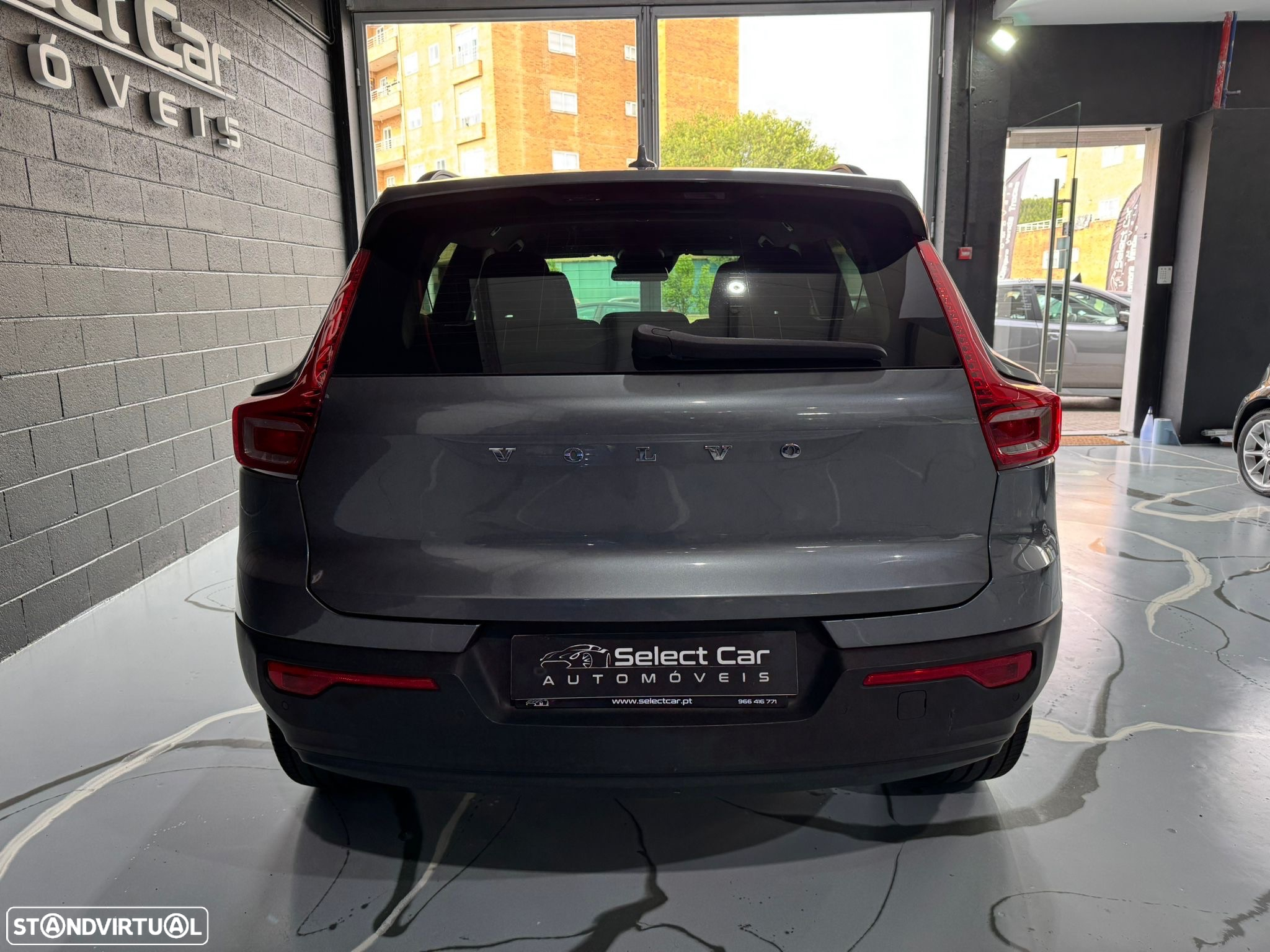 Volvo XC 40 2.0 D3 Momentum Plus Geartronic - 8