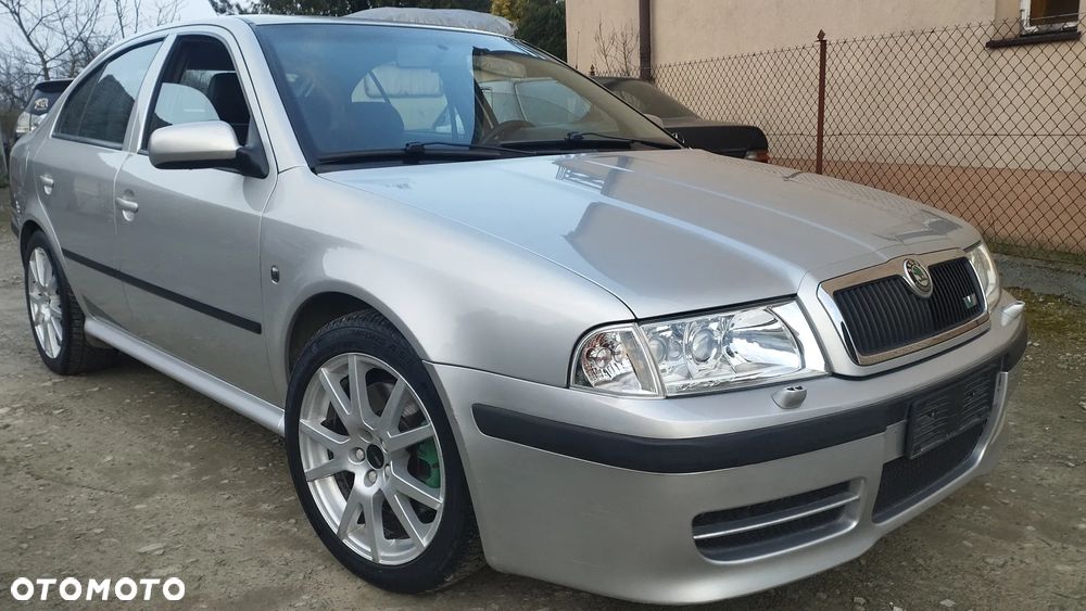 Skoda Octavia 1.8T RS - 1