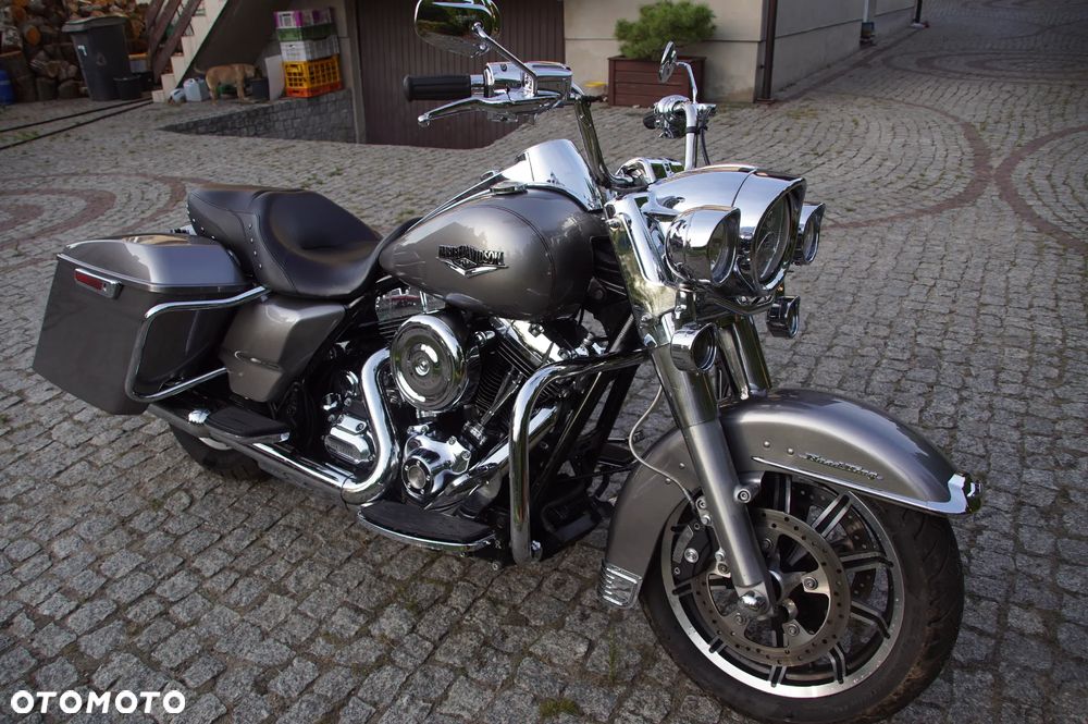 Harley-Davidson Touring Road King - 2