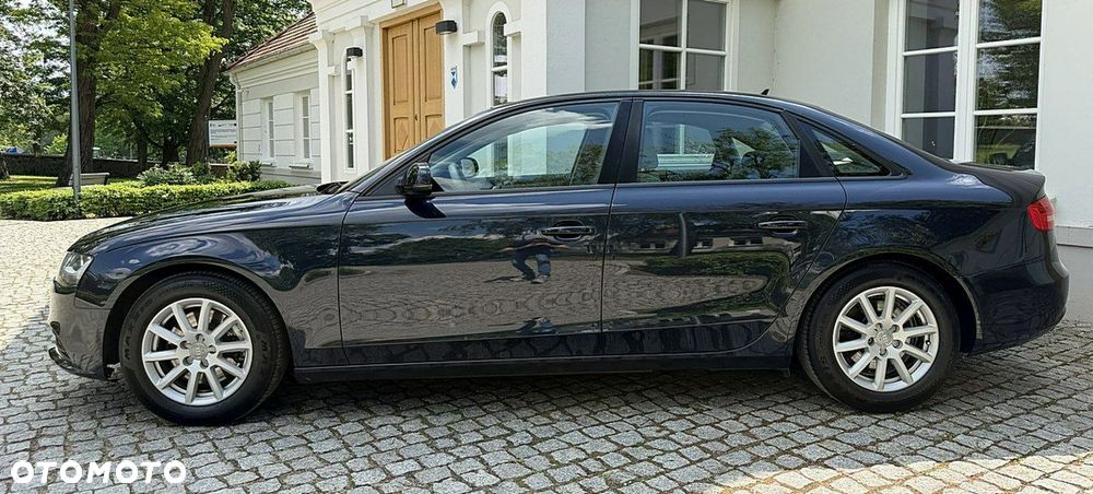 Audi A4 Limousine - 7