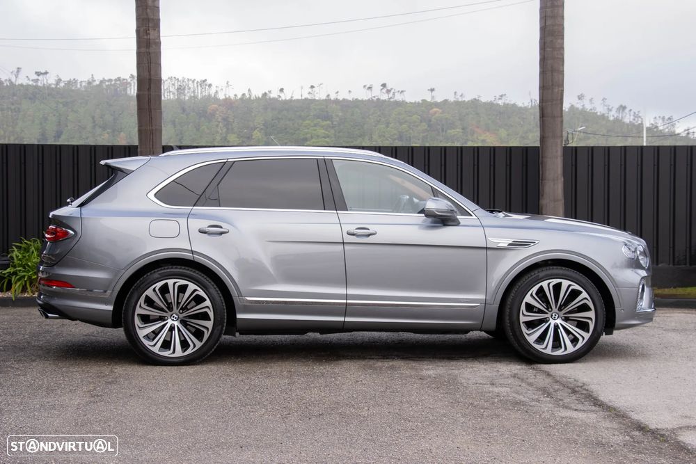 Bentley Bentayga - 24