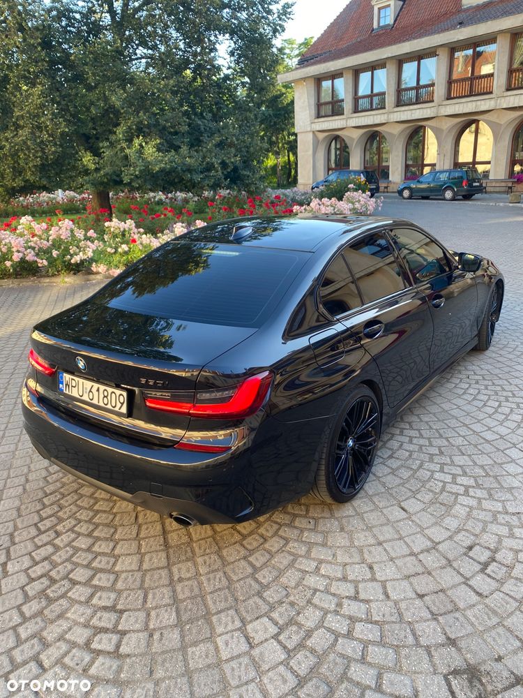 BMW Seria 3 330i M Sport sport - 2