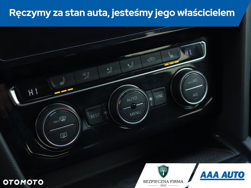 Volkswagen Passat - 16