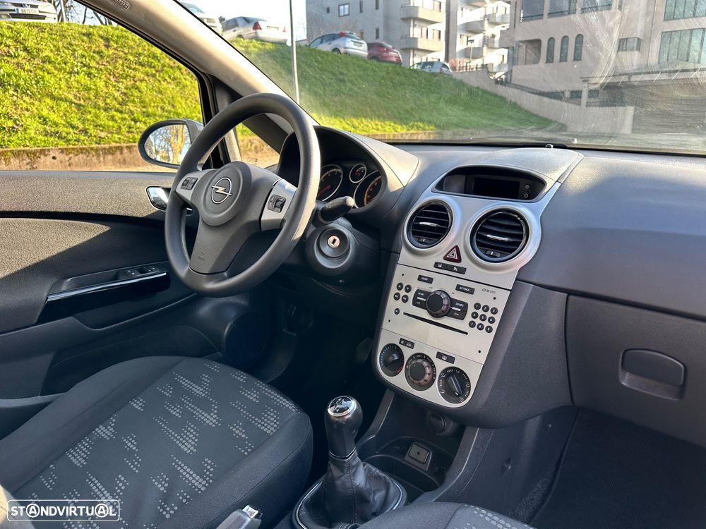 Opel Corsa - 32