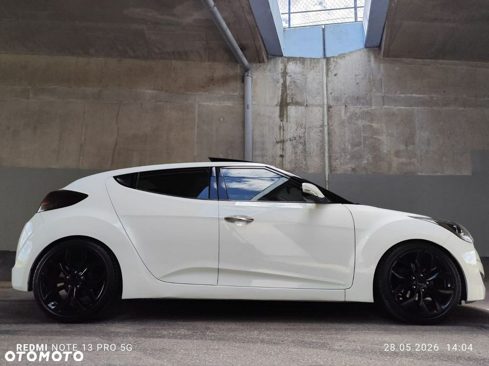 Hyundai Veloster - 7