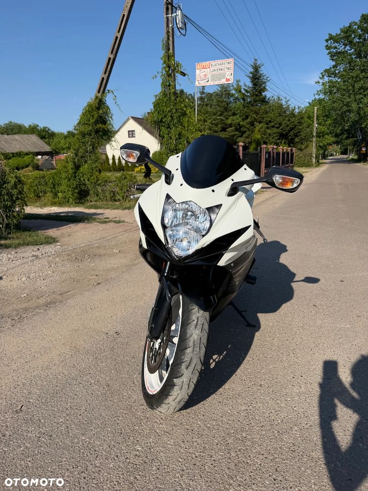 Suzuki GSX-R - 3
