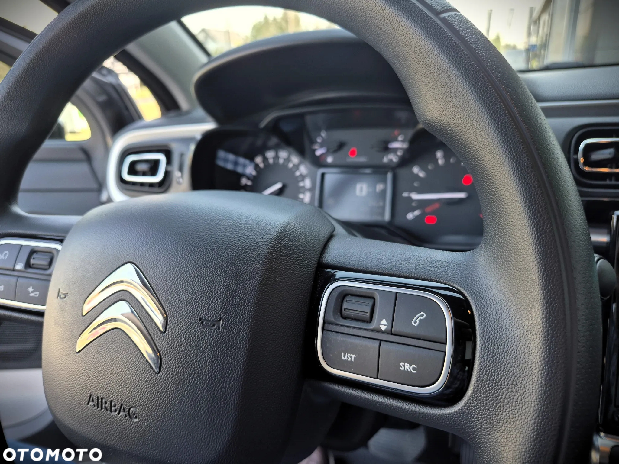 Citroën C3 1.2 PureTech Shine EAT6 - 28