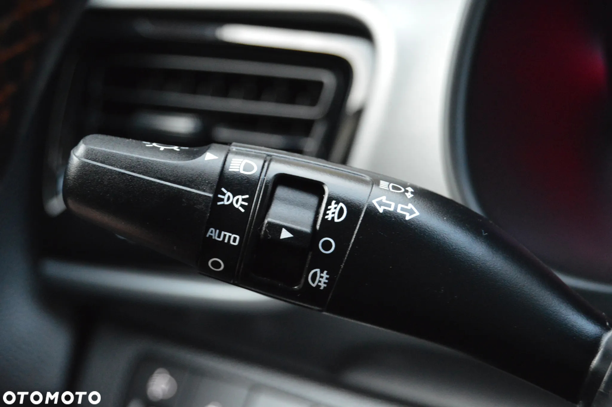 Kia Stonic 1.0 T-GDI 100 OPF Spirit - 16