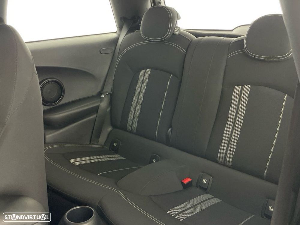 MINI 3 Portas Cooper SE - 12