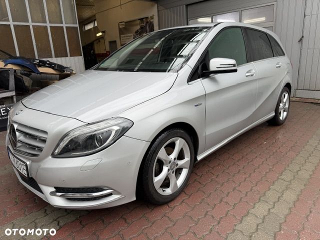 Mercedes-Benz Klasa B 180 CDI (BlueEFFICIENCY) - 6