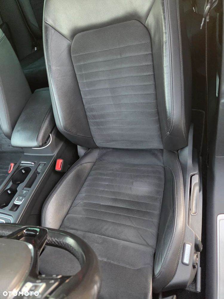 Volkswagen Passat - 11