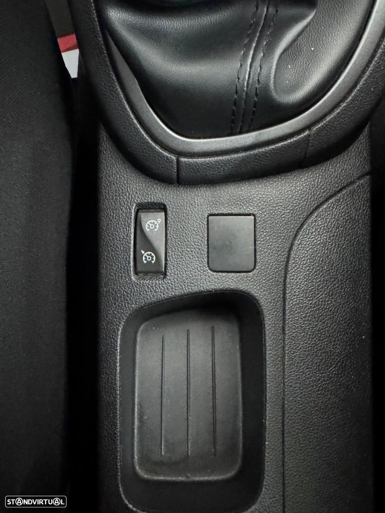 Renault Clio 0.9 TCe Limited - 16