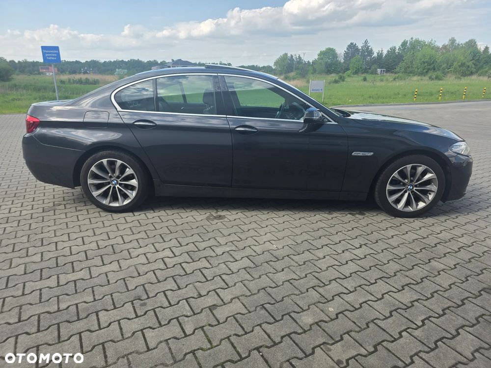 BMW Seria 5 525d xDrive Modern Line - 8