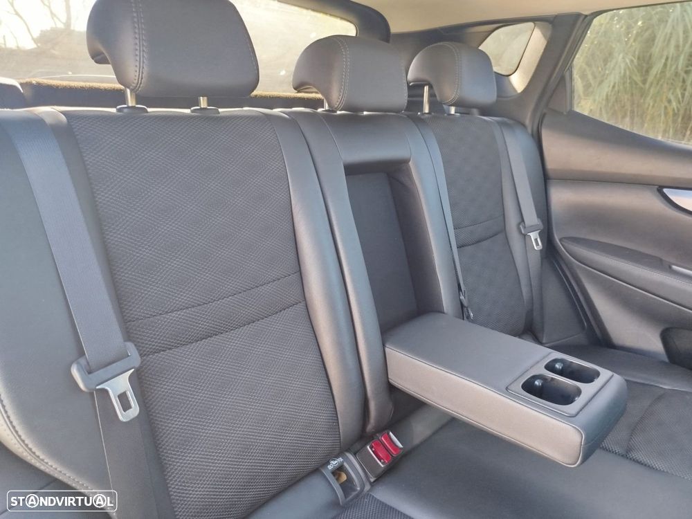 Nissan Qashqai 1.6 dCi Tekna+ Xtronic - 16